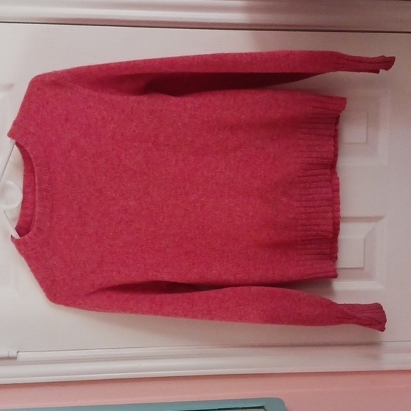 VINTAGE CHARLESTOWN SPORTSWEAR LIGHT RED SWEATER - Picture 2 of 5